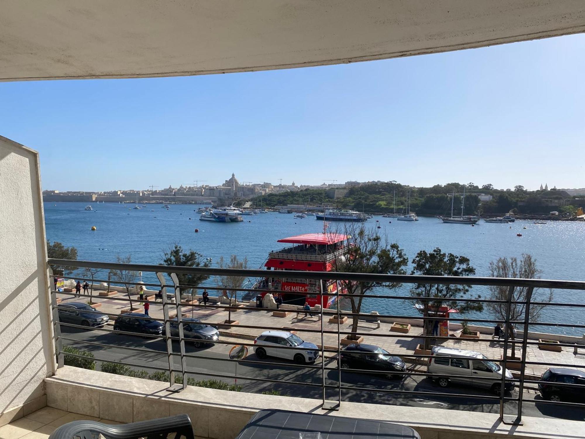 Seafront Harbour Haven - Steps To Ferry, Shops And Beaches Sliema Eksteriør billede