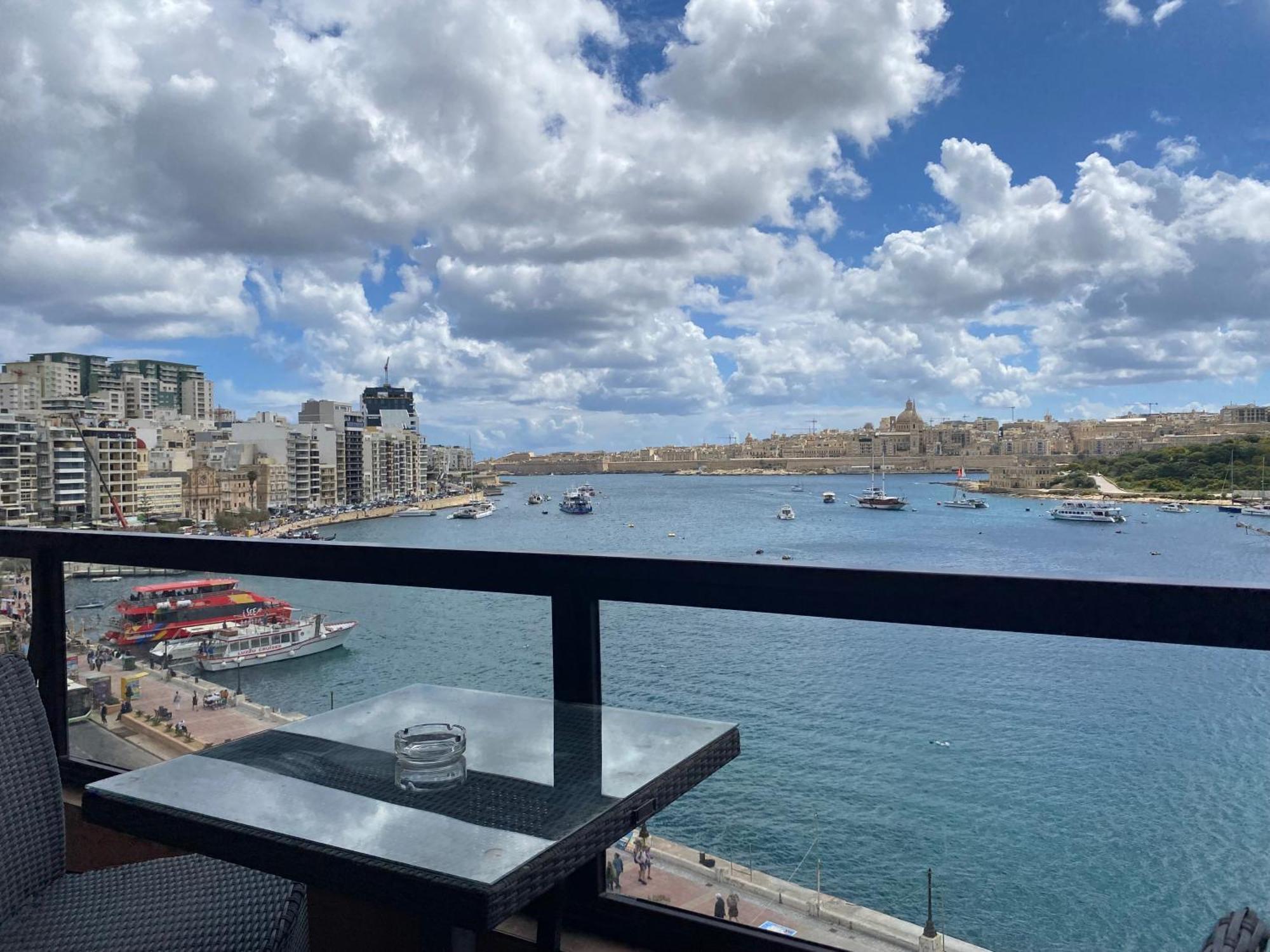 Seafront Harbour Haven - Steps To Ferry, Shops And Beaches Sliema Eksteriør billede
