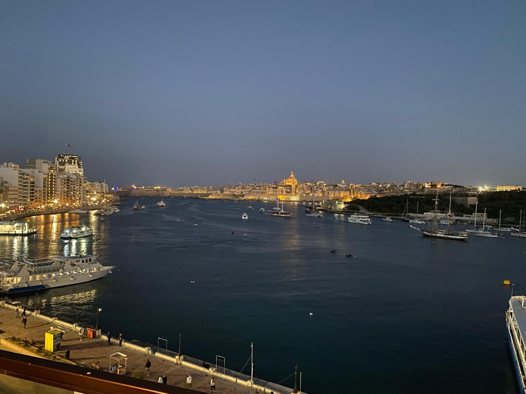 Seafront Harbour Haven - Steps To Ferry, Shops And Beaches Sliema Eksteriør billede